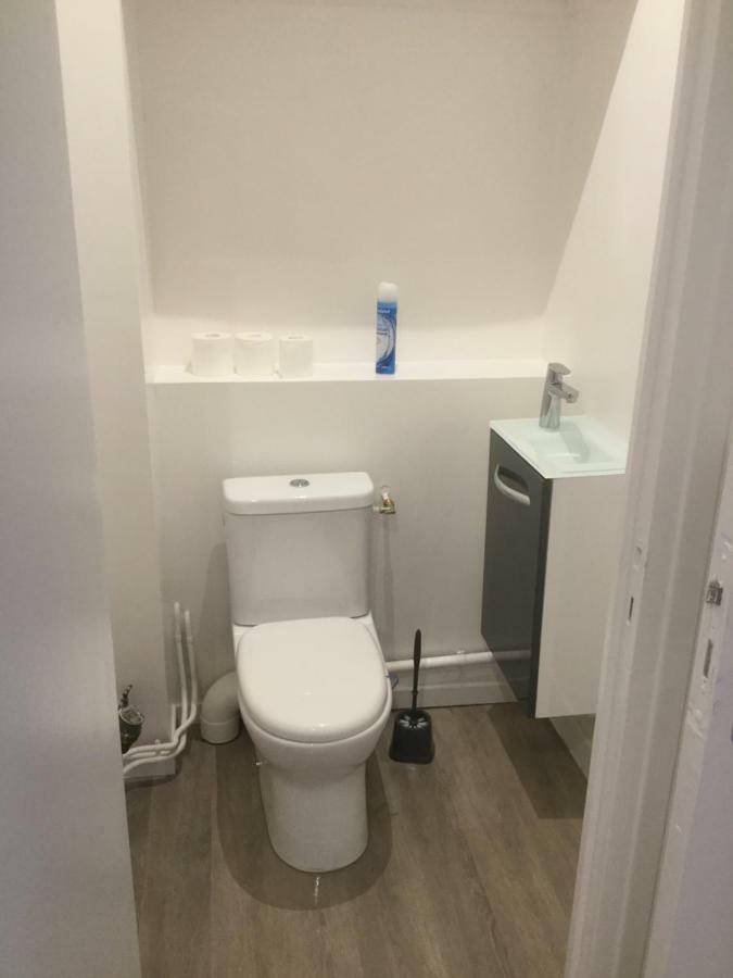 3 Chambres En Lit Double, 6 Personnes, Dans Appartement Entierement Renove, 70 M2 , Wifi,Climatisation, Tres Calme , Tout Equipe,Lit Bebe 克莱蒙费朗 外观 照片
